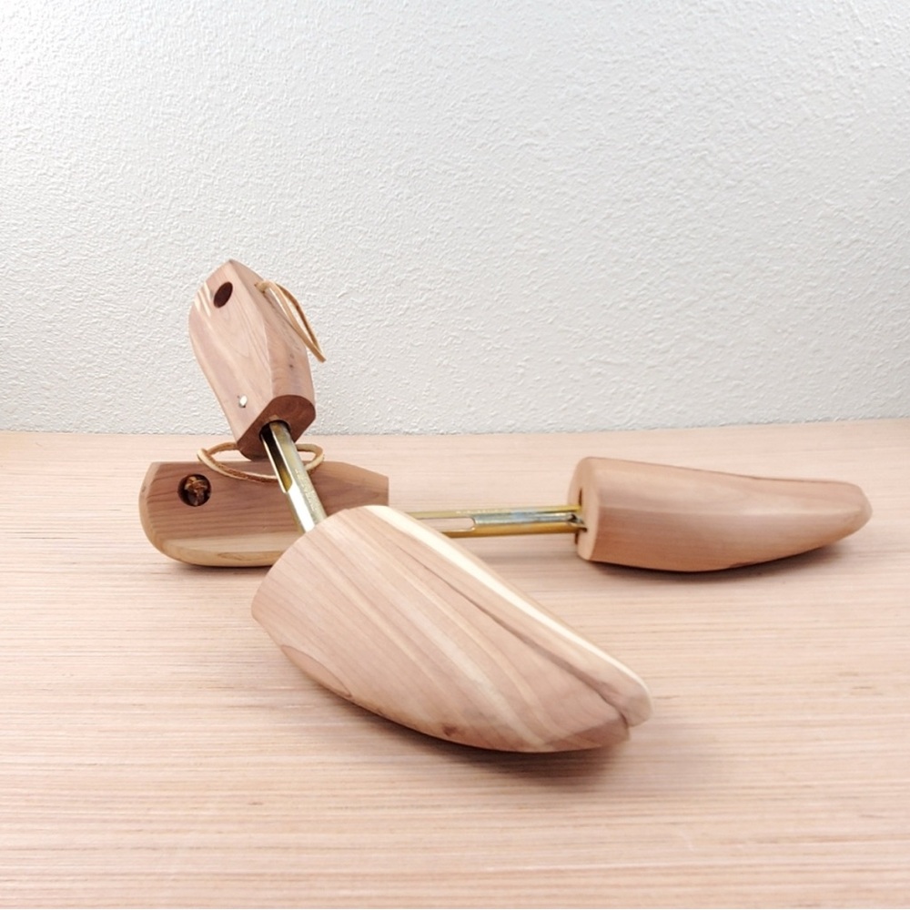 Kenneth Cole New York Red Cedar Shoe Tree
